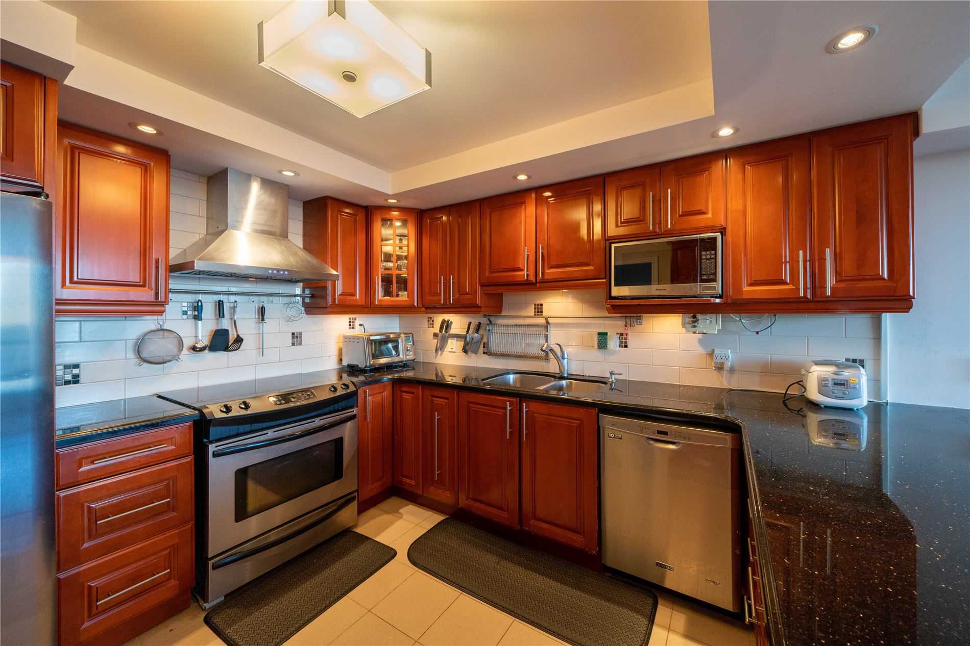 5444 Yonge St, #1404