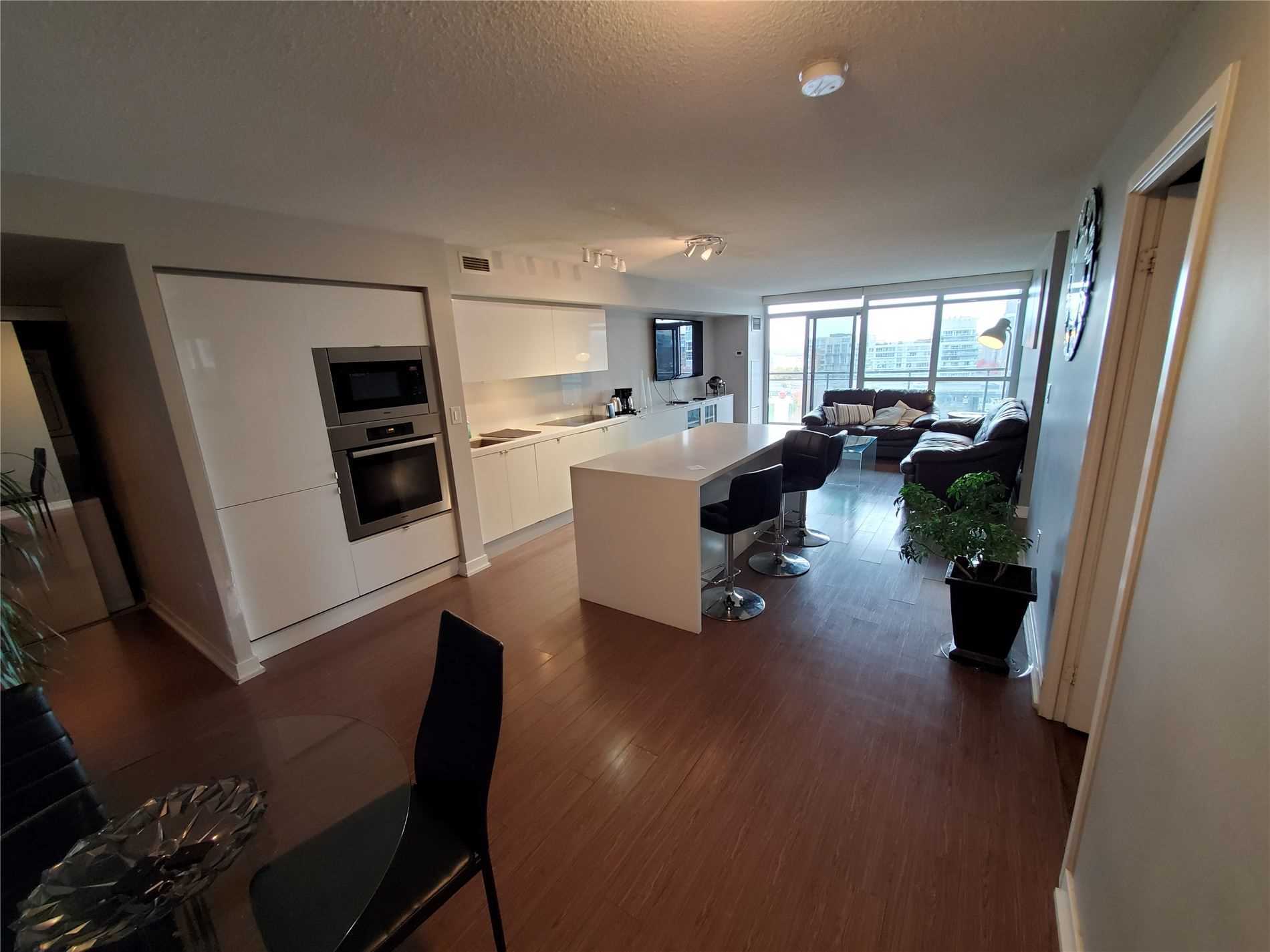 151 Dan Leckie Way #803