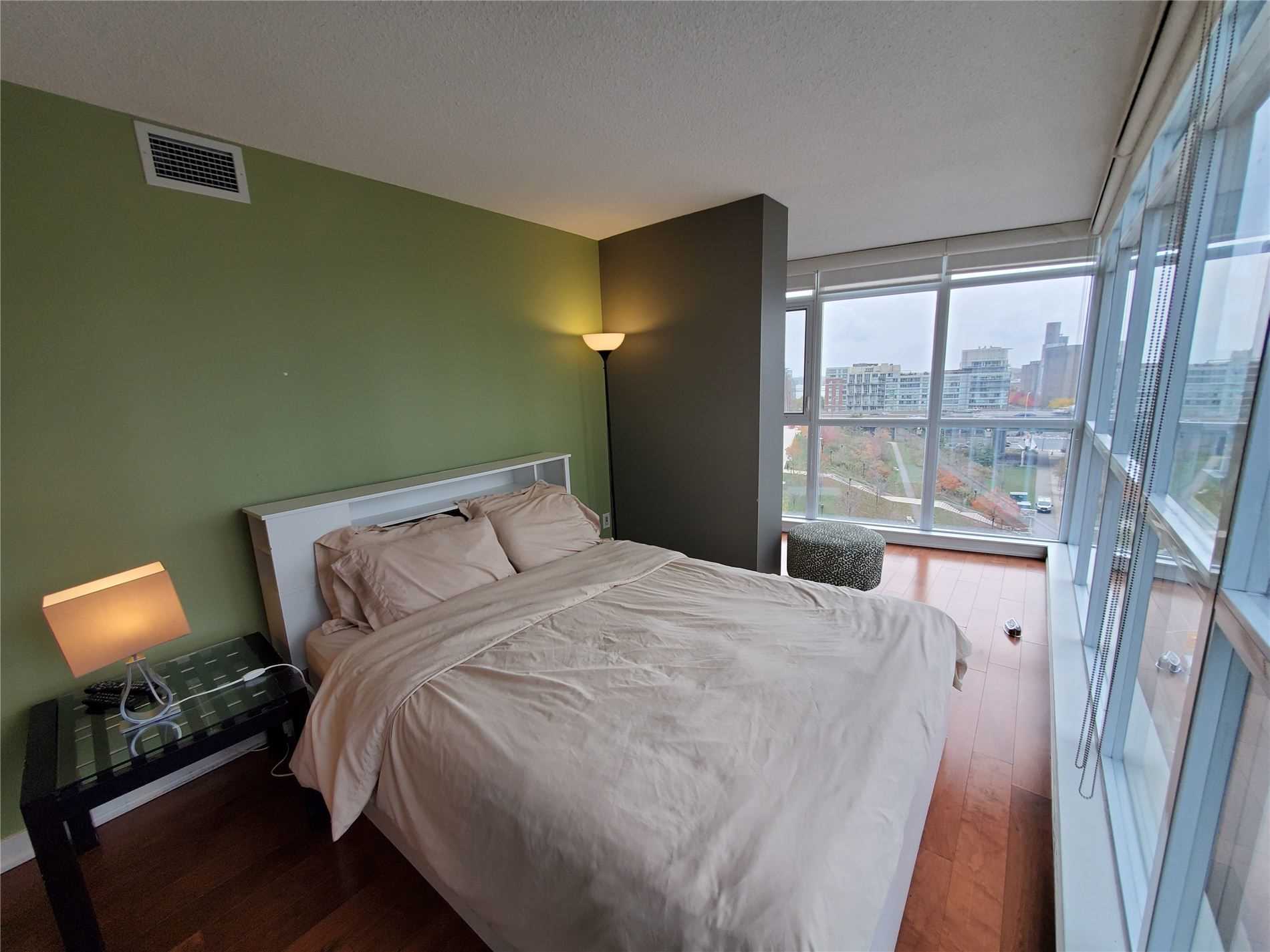 151 Dan Leckie Way #803