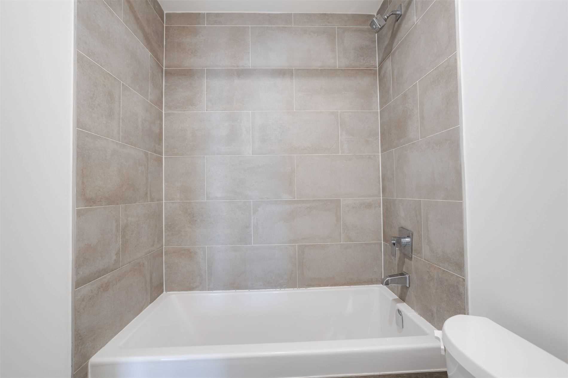39 Brant St, #305