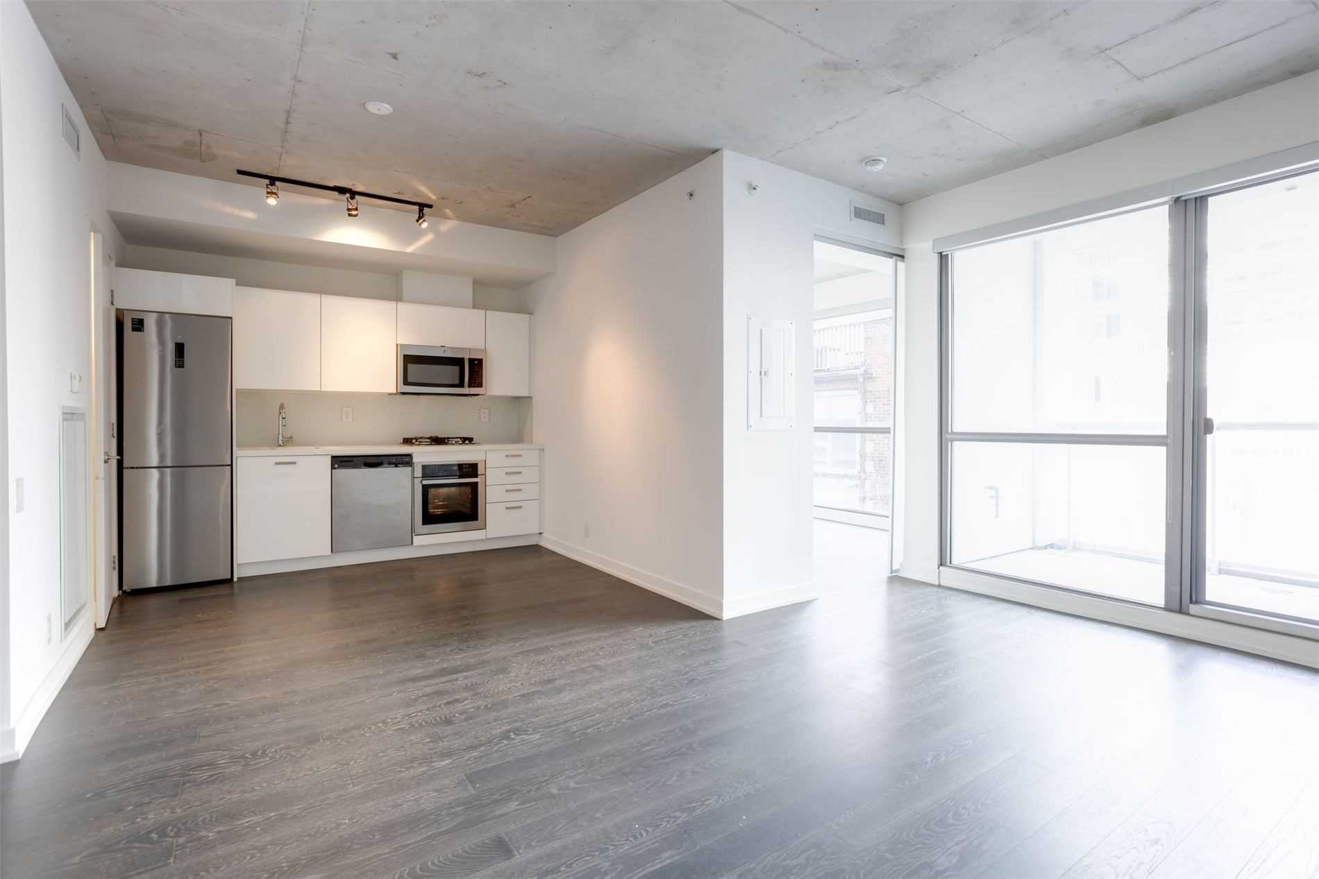 39 Brant St, #305