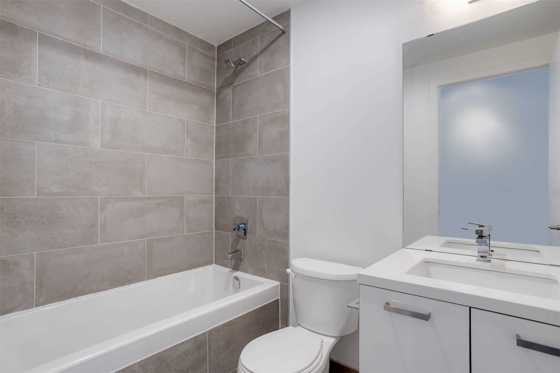 39 Brant St, #305