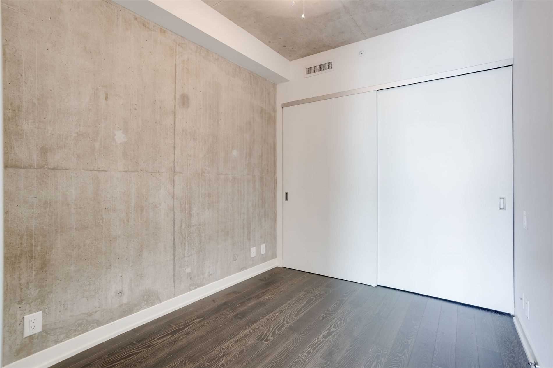 39 Brant St, #305