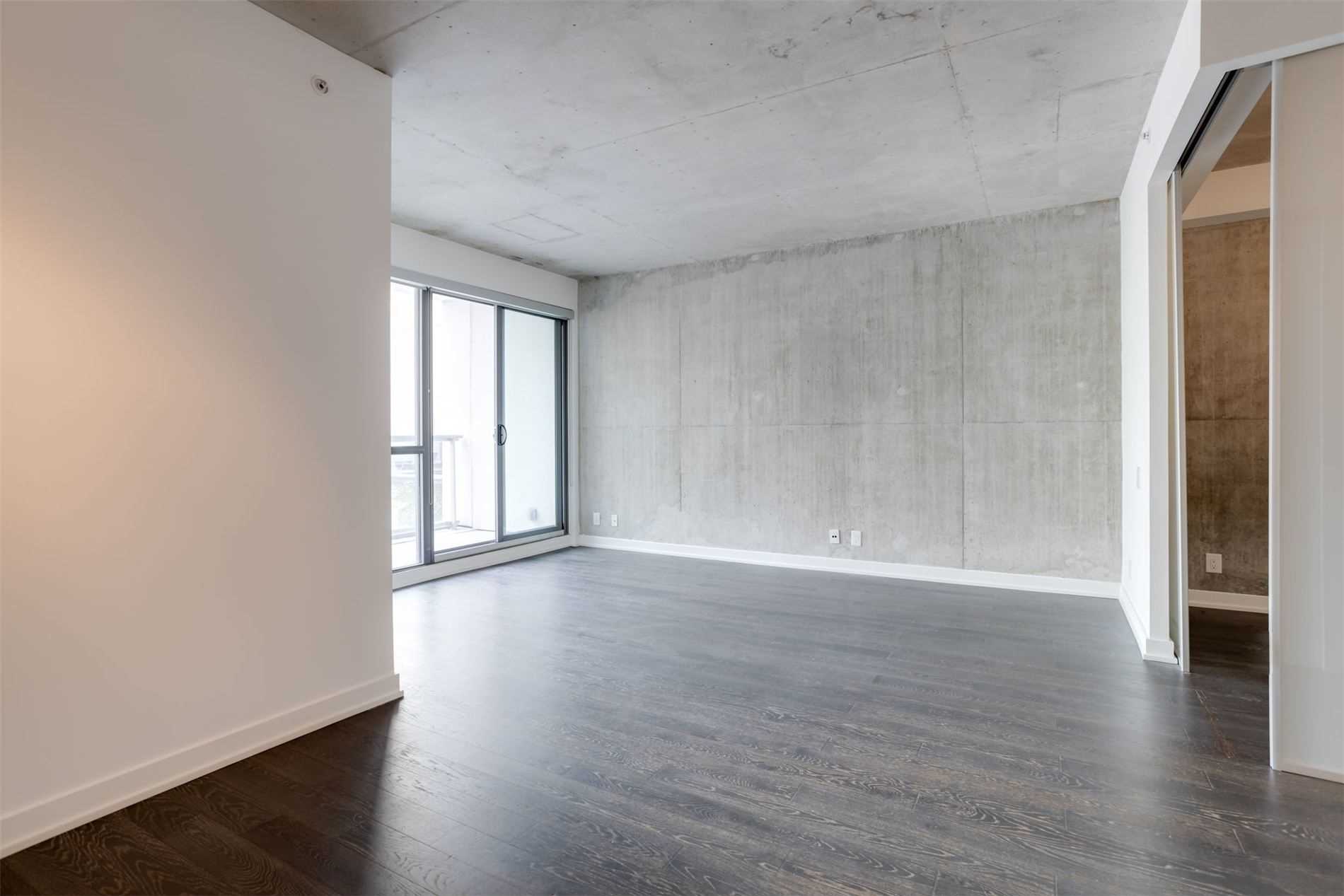 39 Brant St, #305