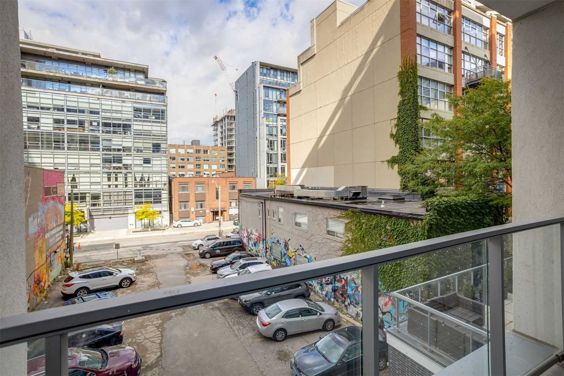 39 Brant St, #305