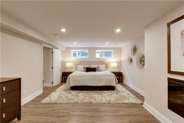21 Bathford Cres
