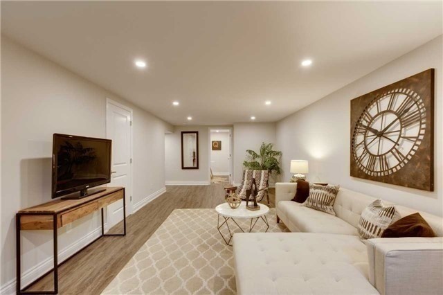 21 Bathford Cres