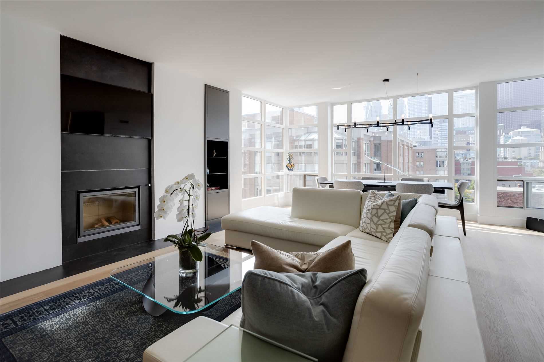 159 Frederick St, #902