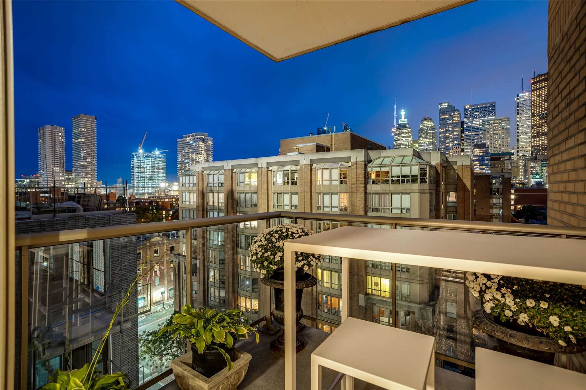 159 Frederick St, #902