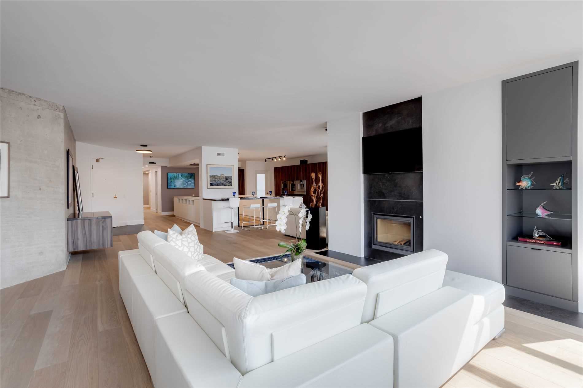 159 Frederick St, #902
