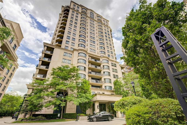 662 Sheppard Ave E 662 Sheppard Ave E