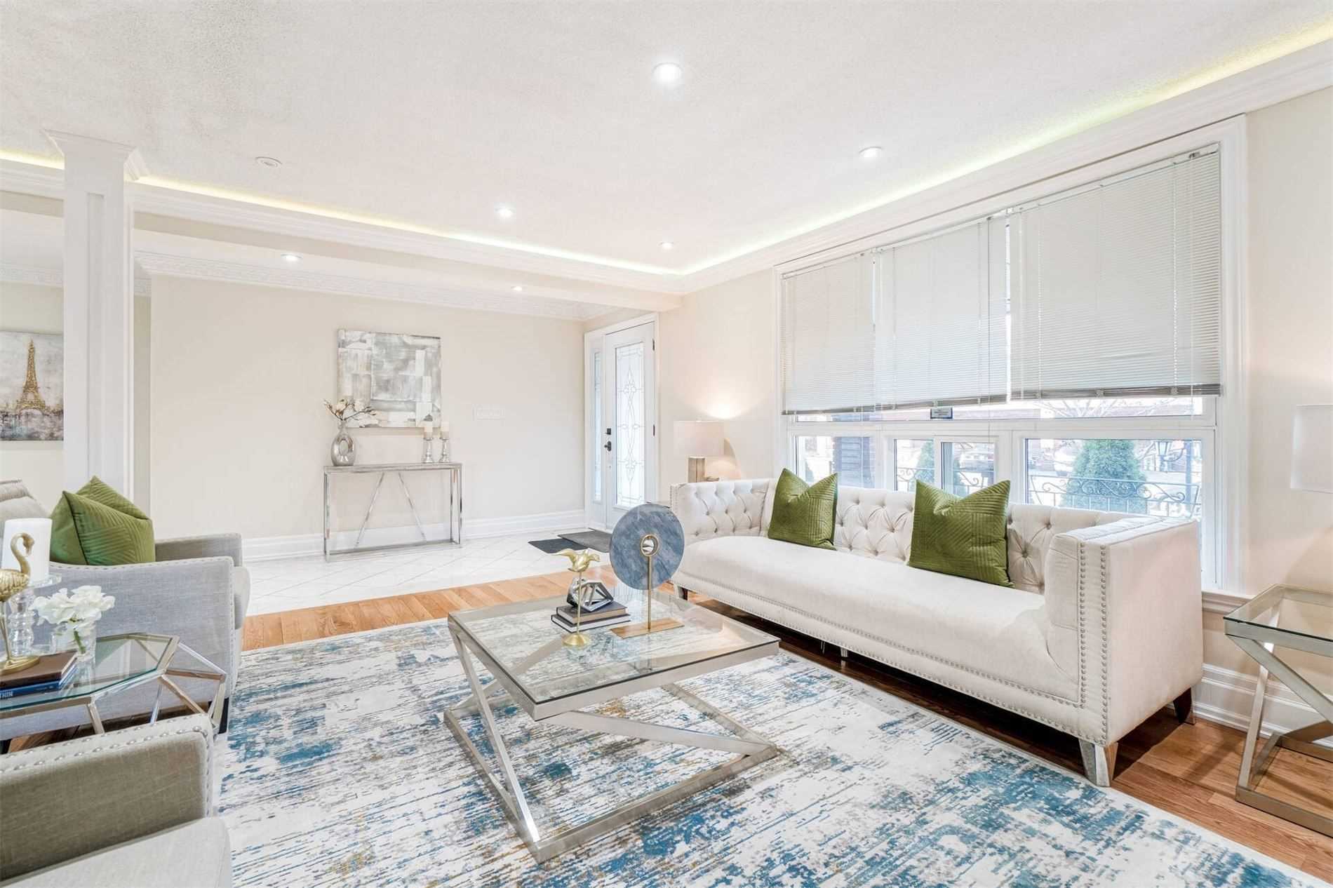 221 Reiner Rd