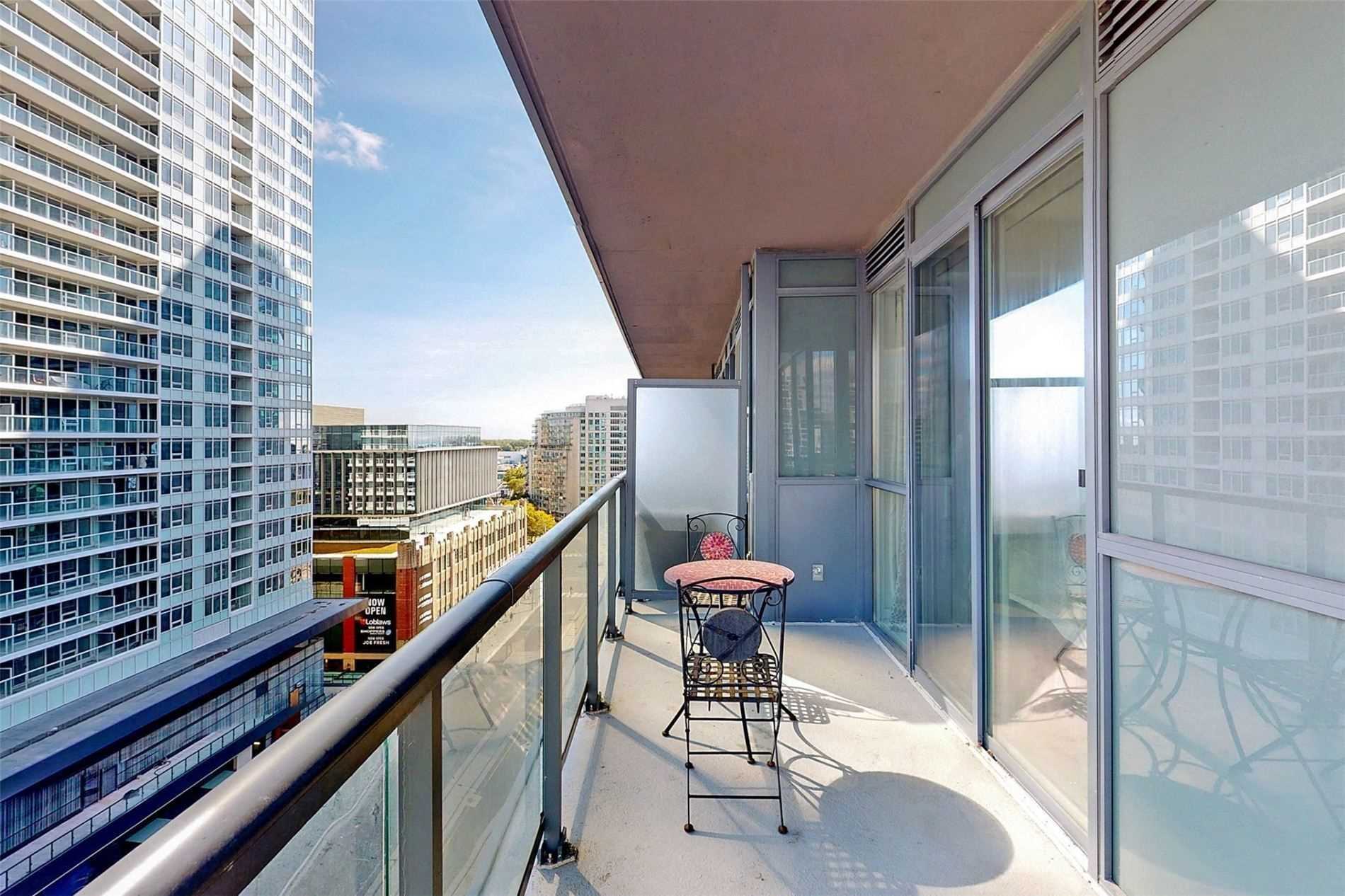 20 Bruyeres Mews, #1106