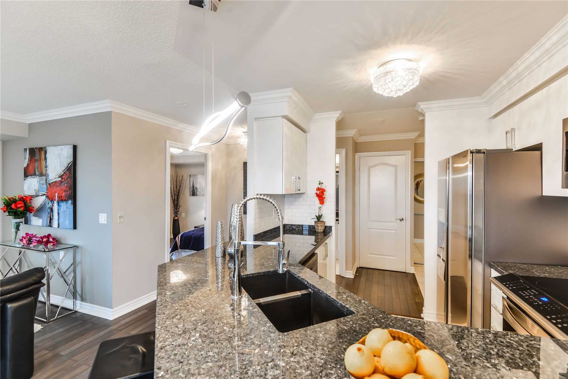 1030 Sheppard Ave W, #212