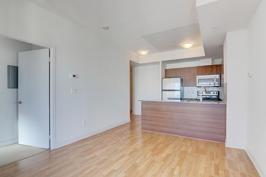 5740 Yonge St, #1207