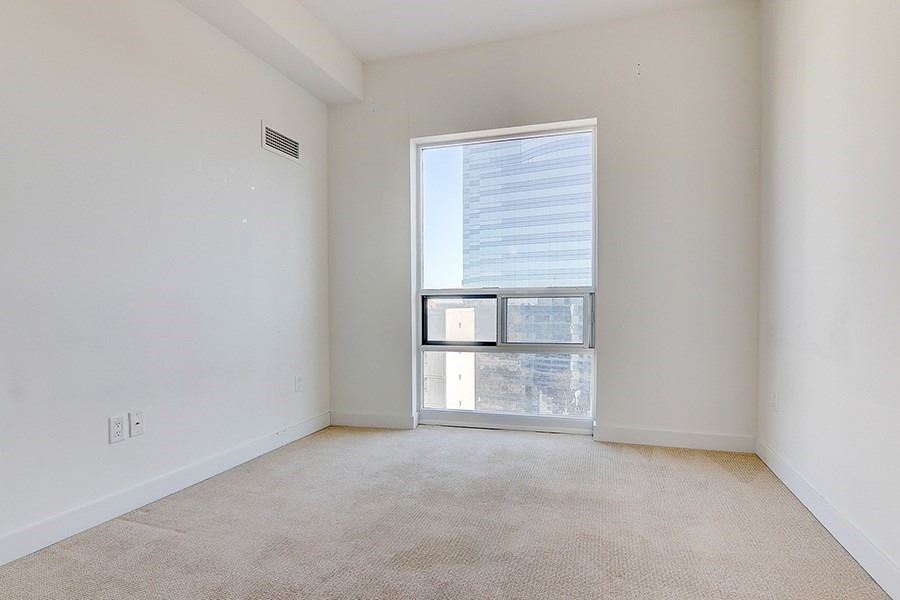 5740 Yonge St, #1207