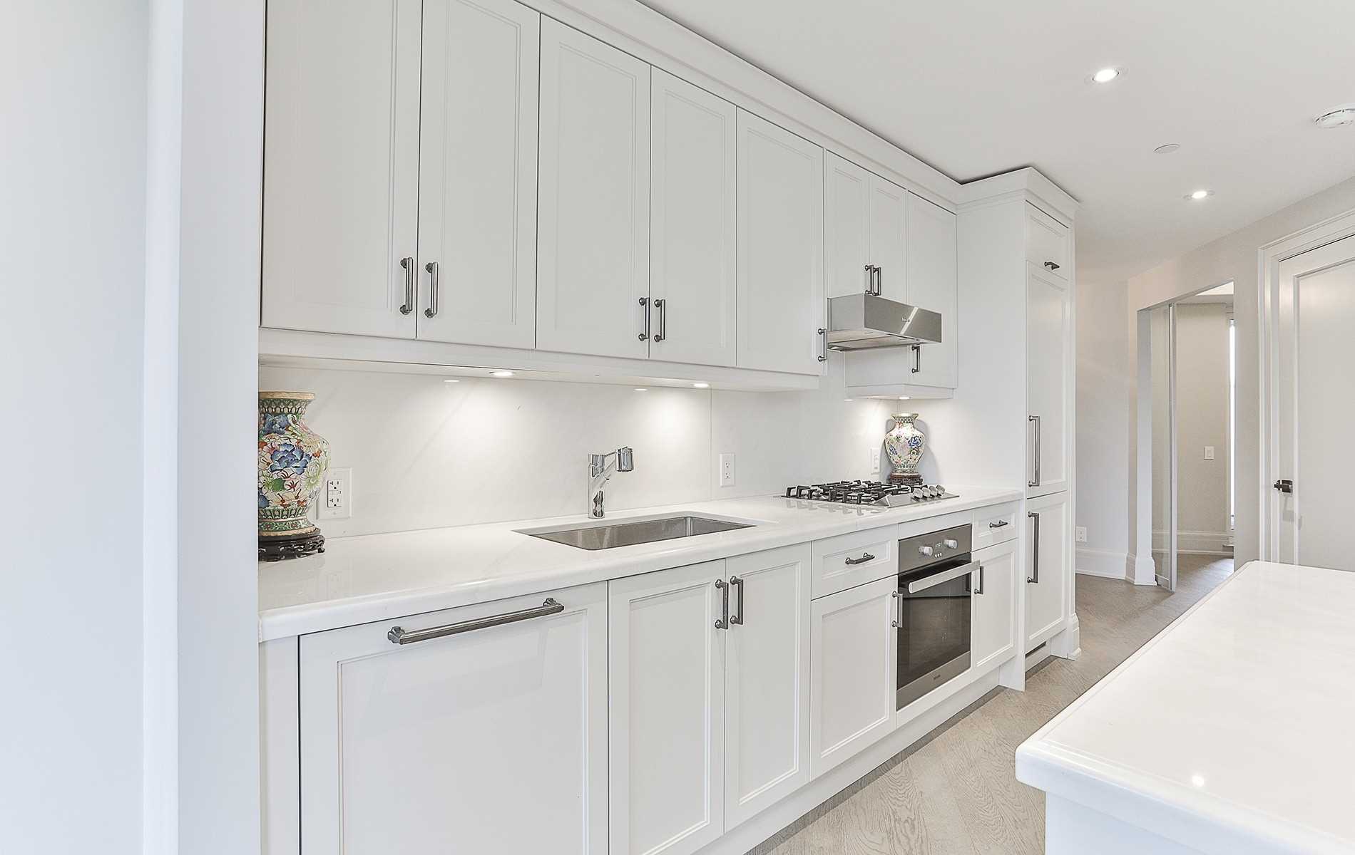 181 Davenport Rd, #302
