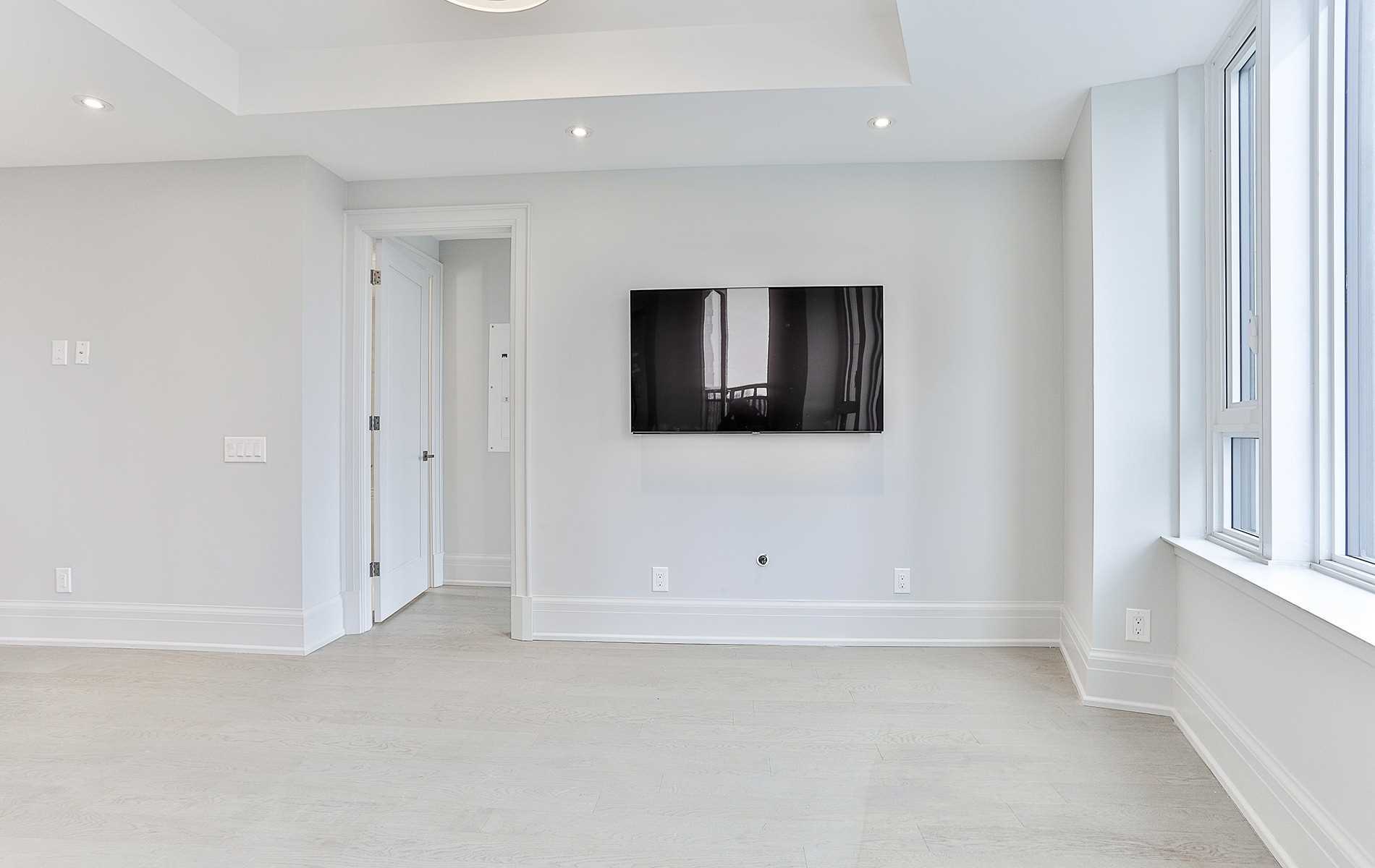 181 Davenport Rd, #302