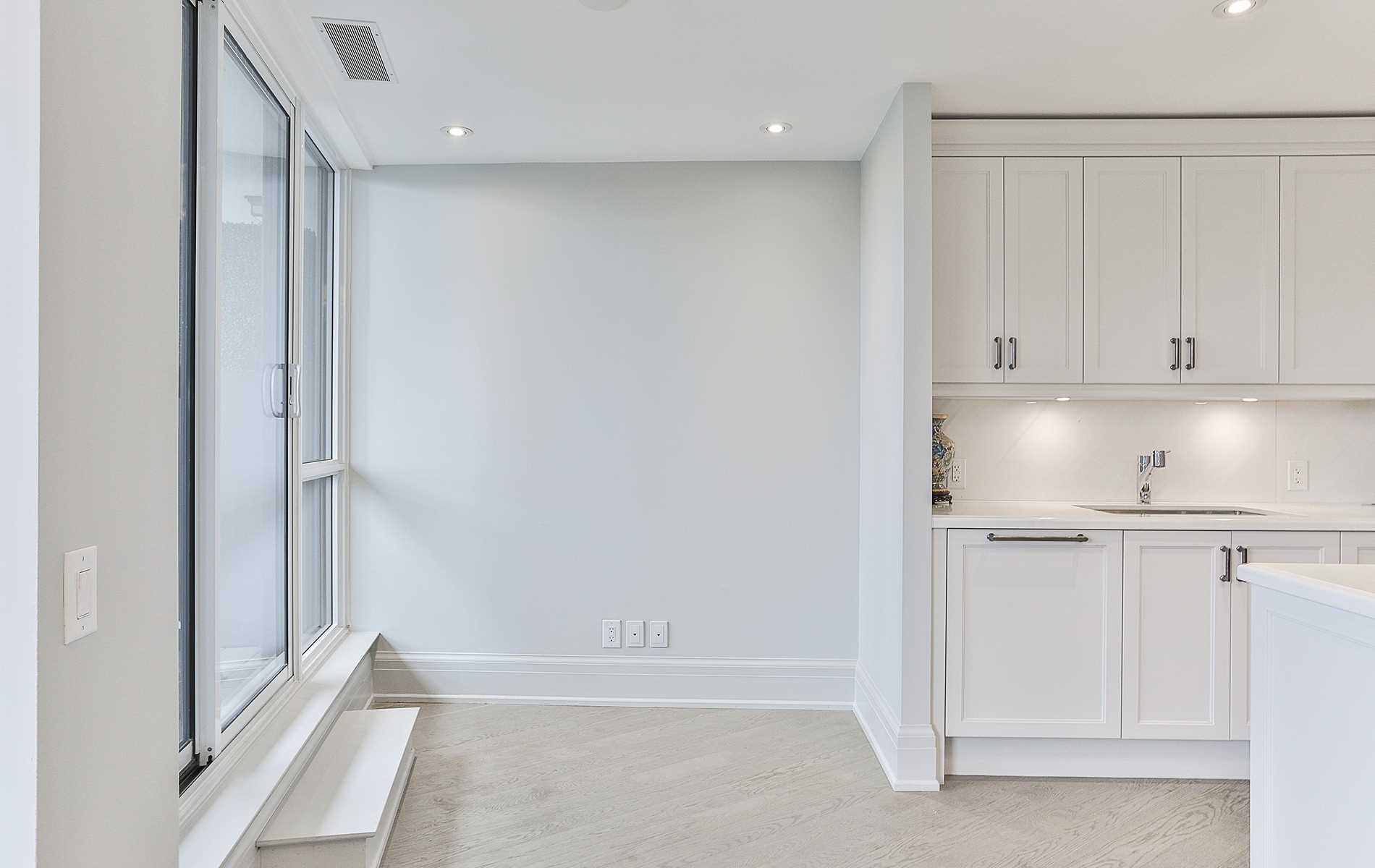 181 Davenport Rd, #302
