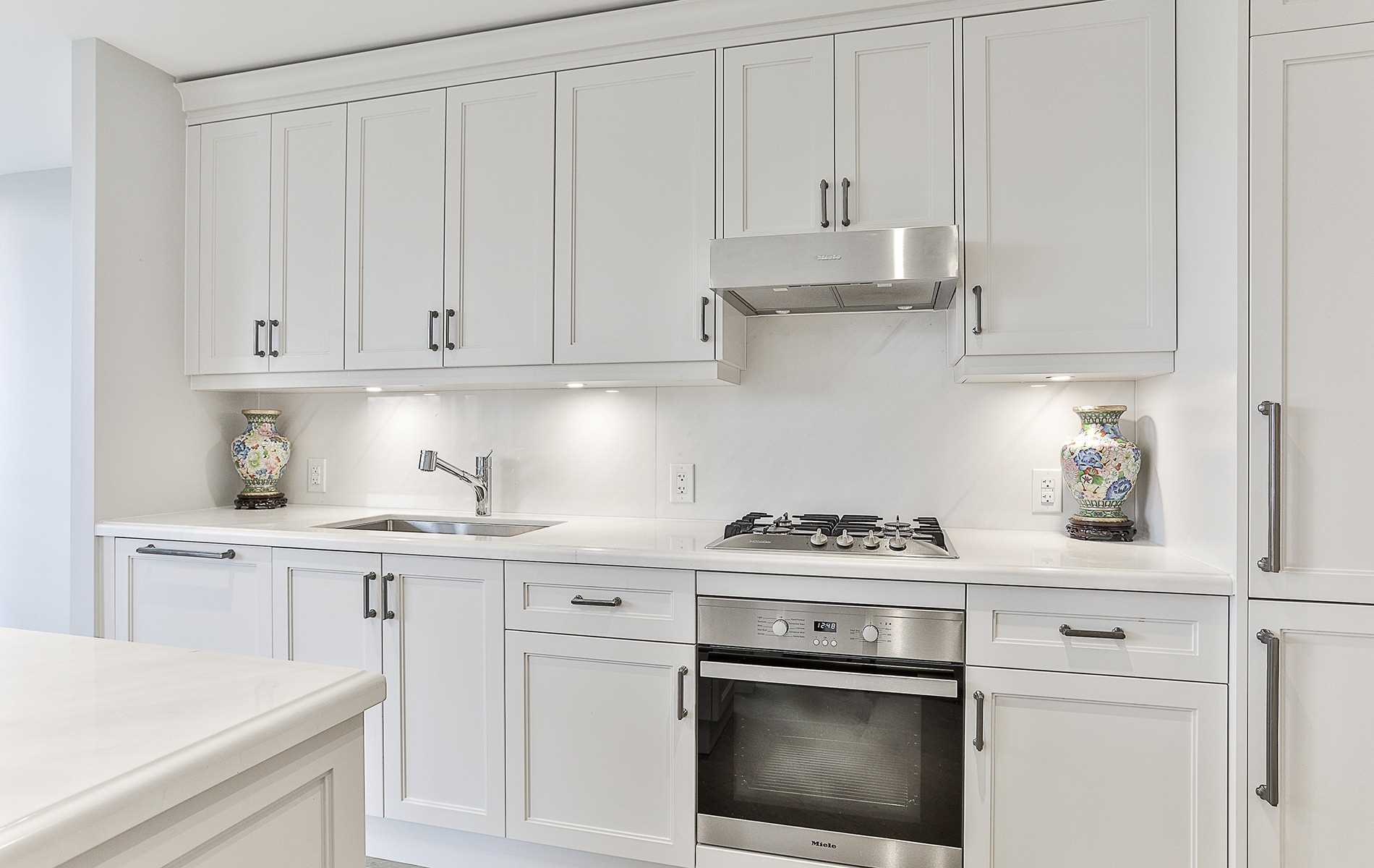 181 Davenport Rd, #302