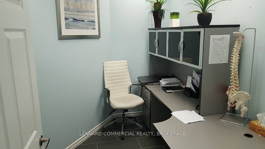 Listing C5076895 - Large Photo # 4