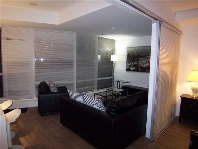 1 Bloor St E, #519