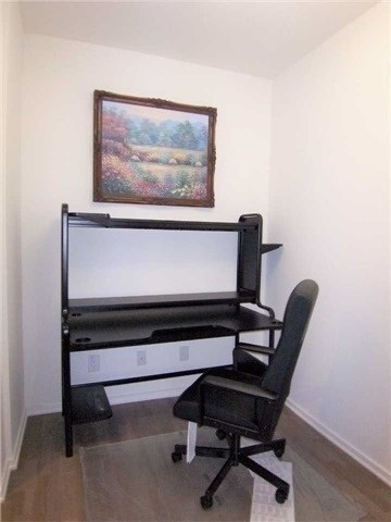 1 Bloor St E, #519