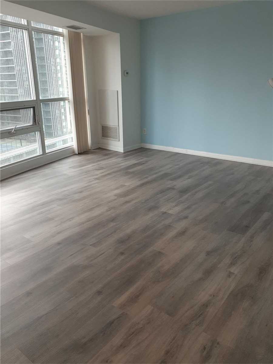 18 Yonge St, #1212