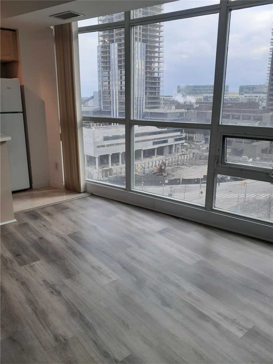 18 Yonge St, #1212