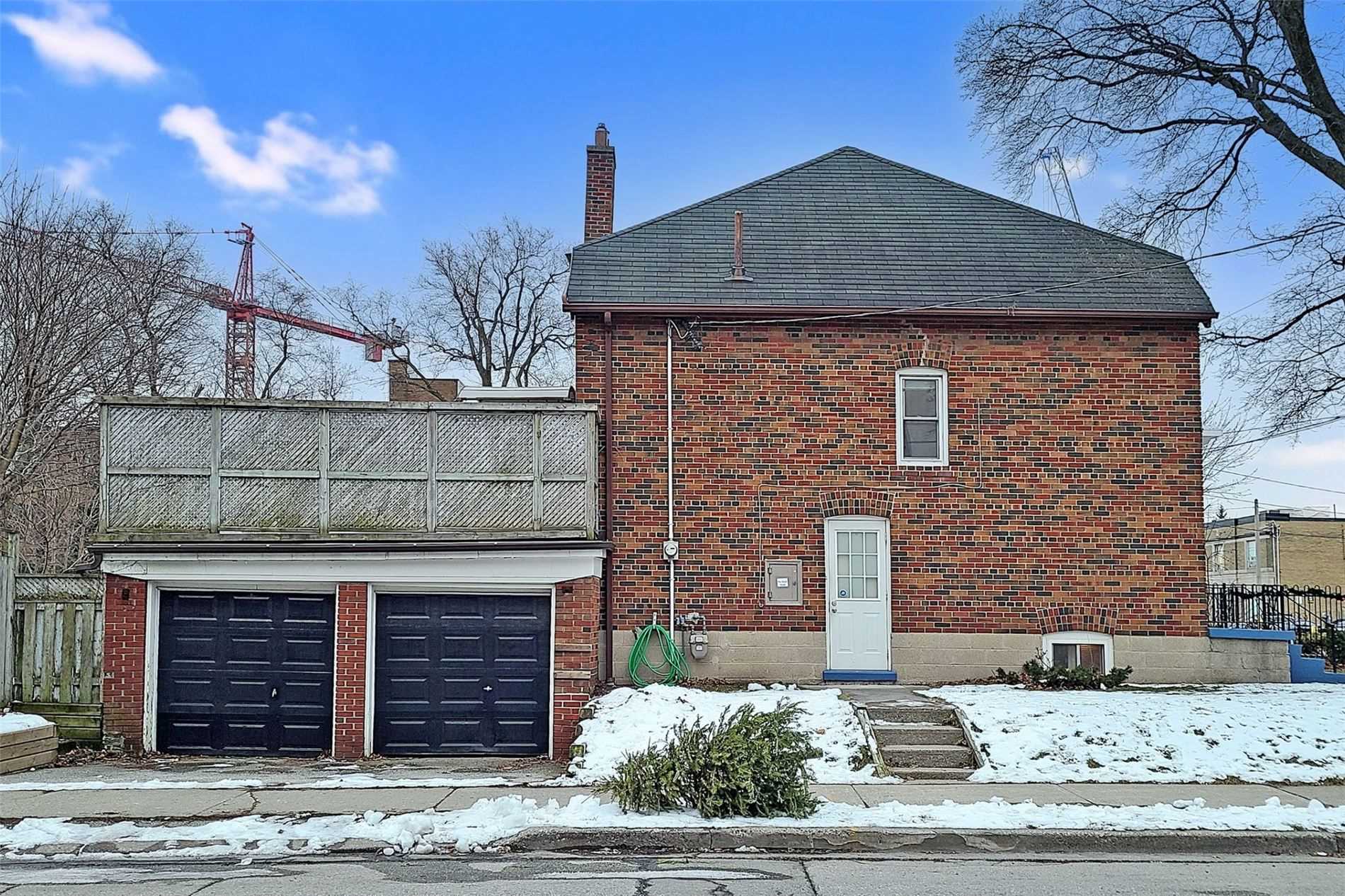 281 Laird Dr