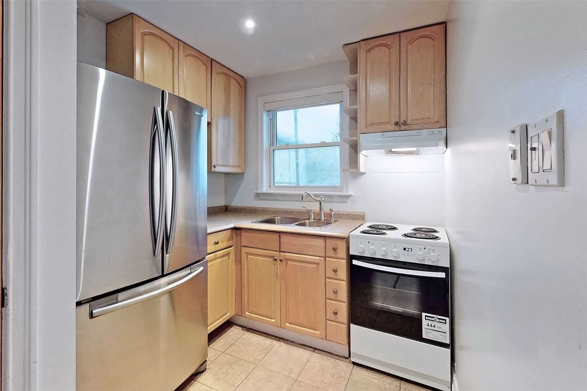 281 Laird Dr