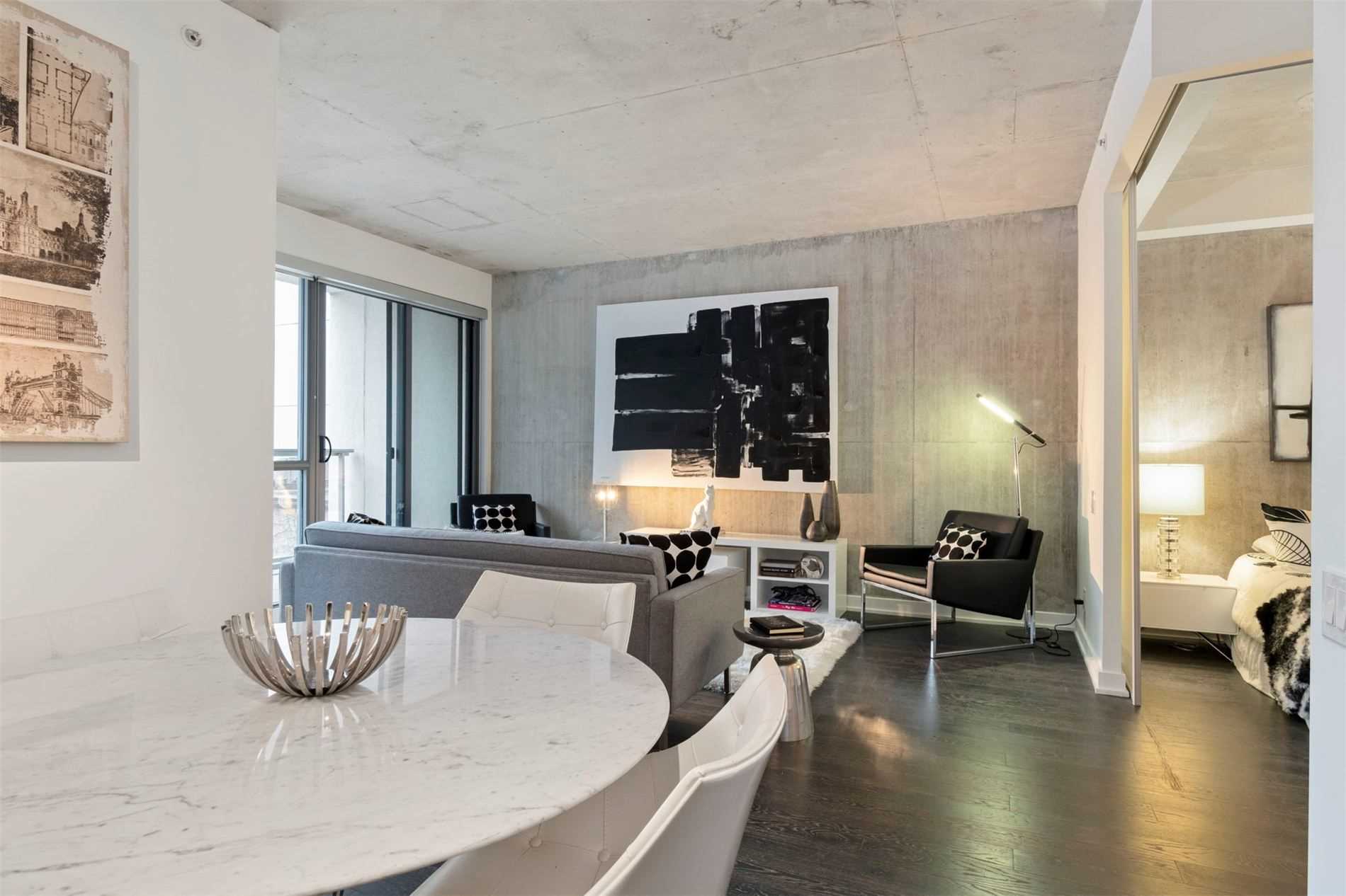 39 Brant St, #305