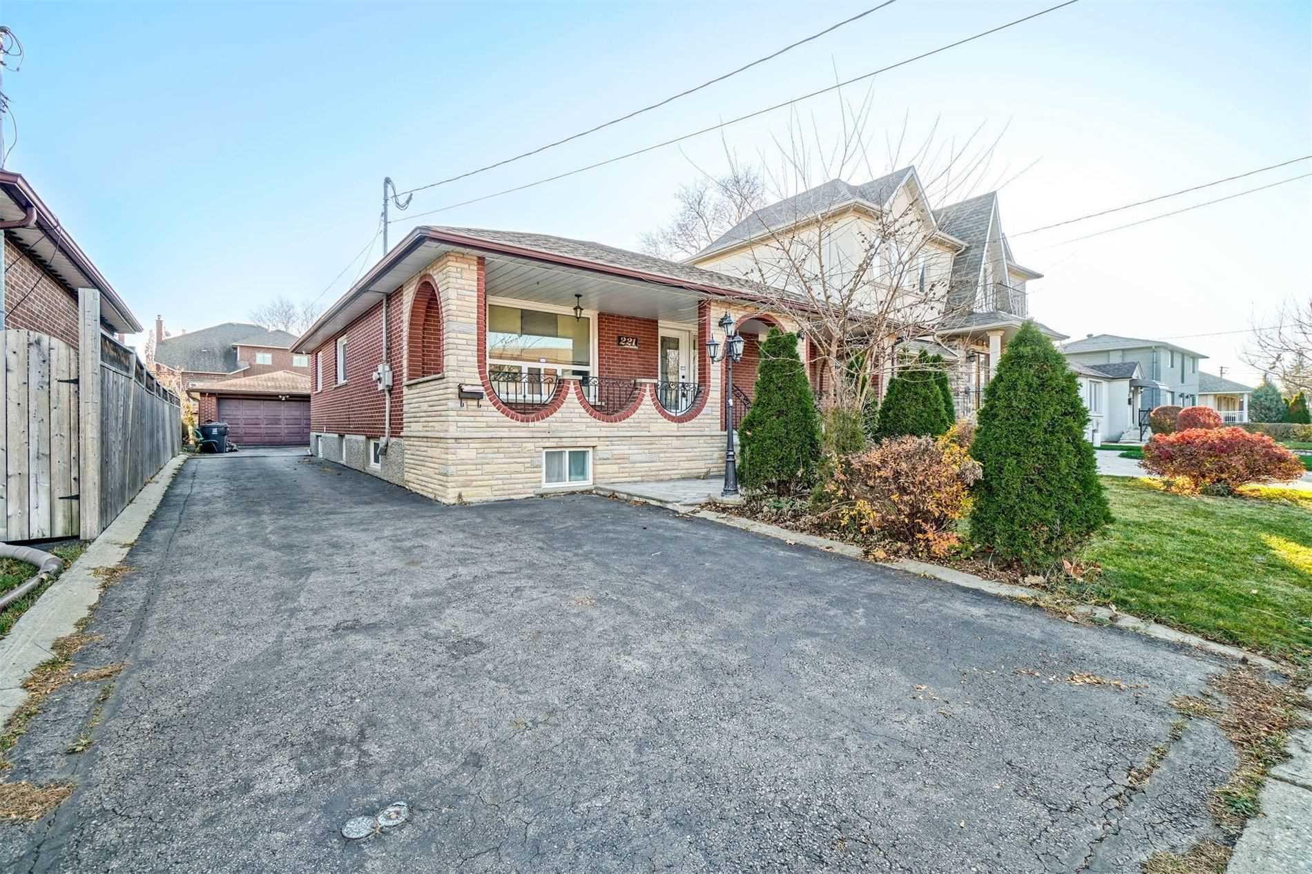 221 Reiner Rd