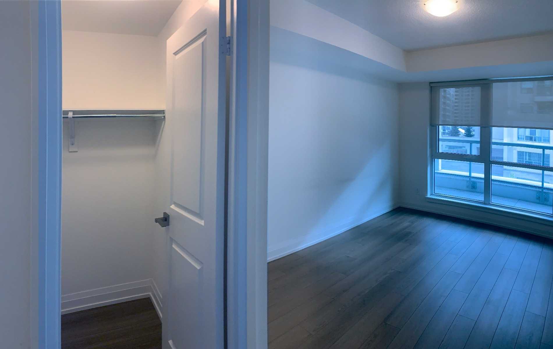 591 Sheppard Ave E, #305
