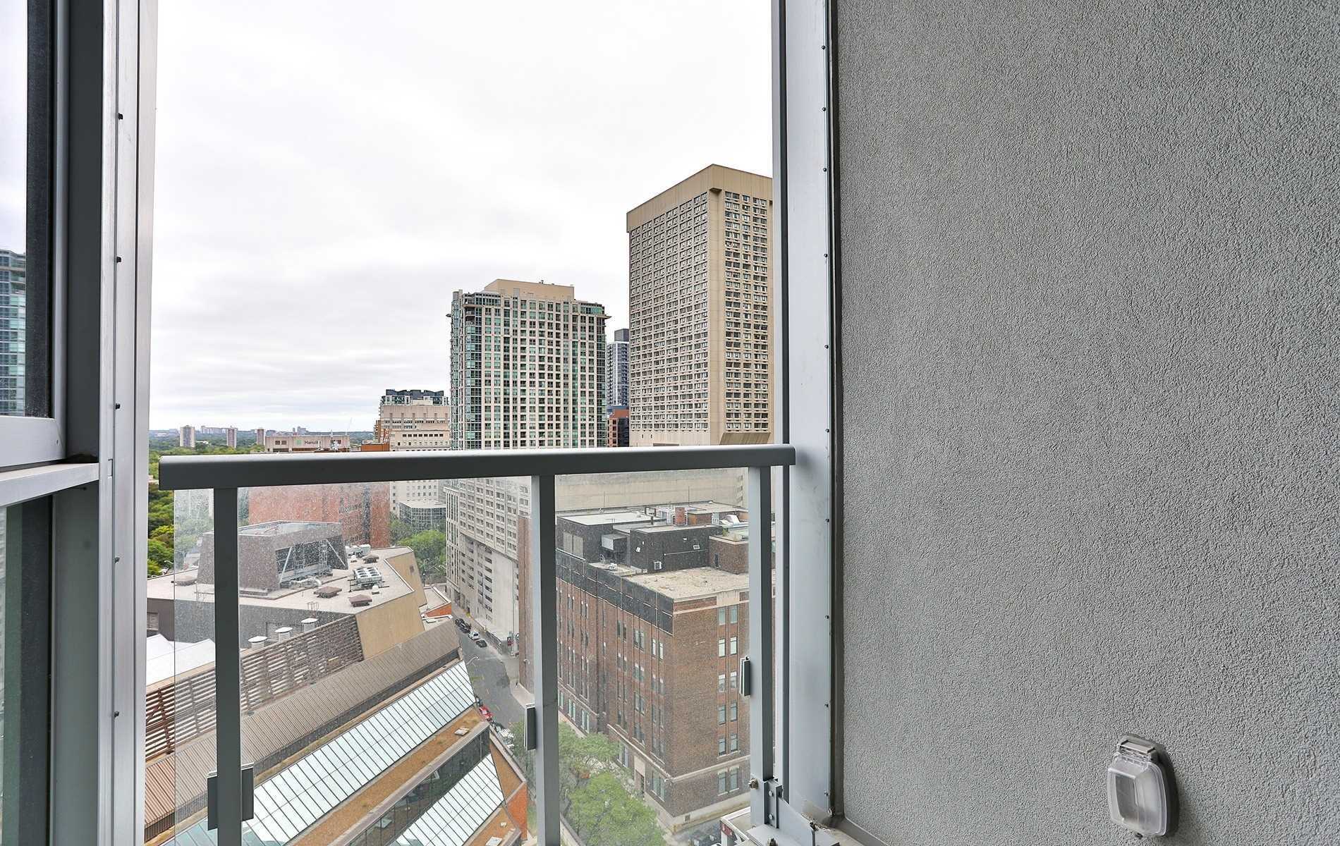 1 Yorkville Ave, #1611