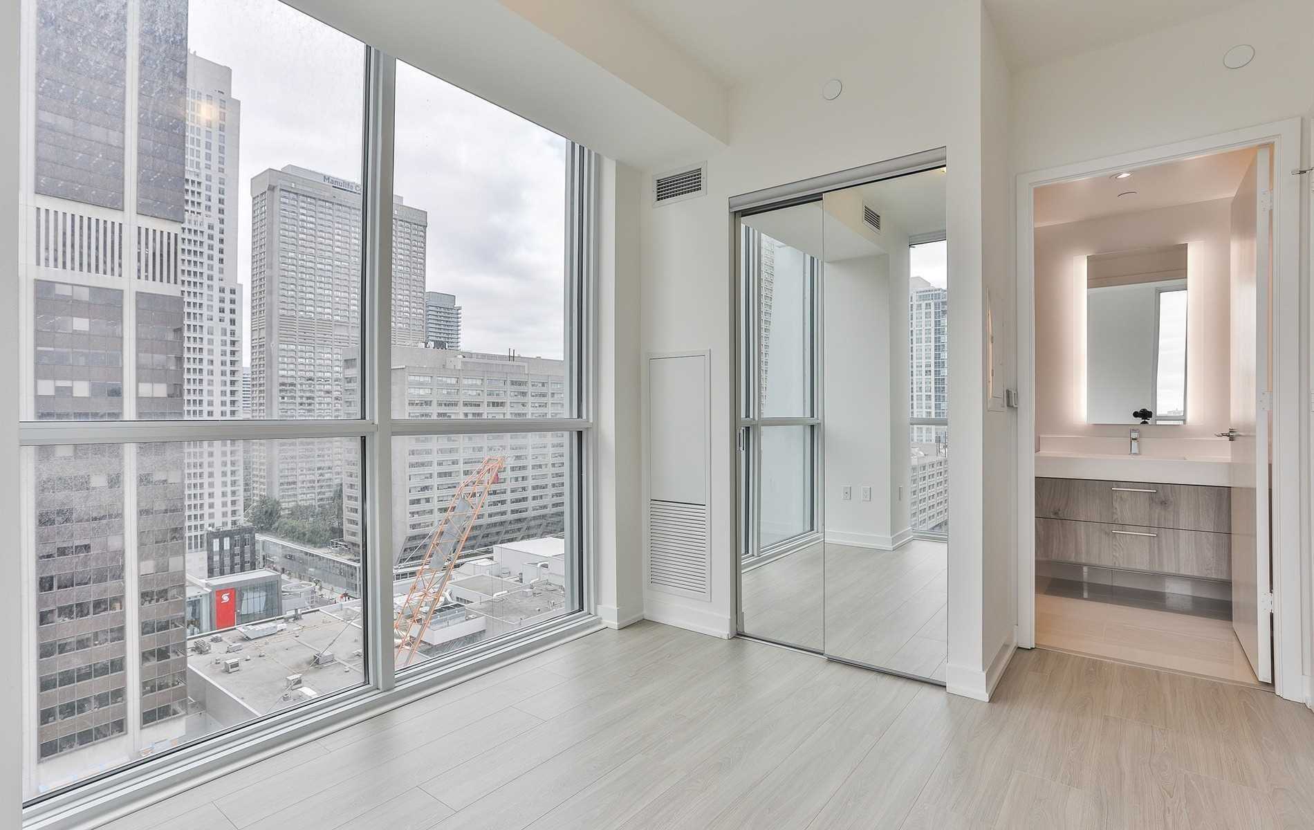 1 Yorkville Ave, #1611