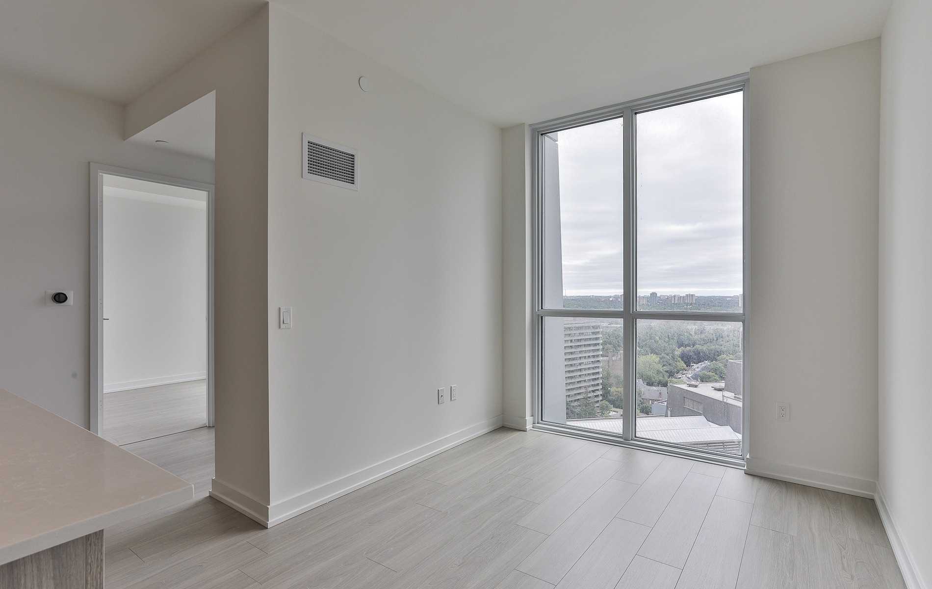1 Yorkville Ave, #1611