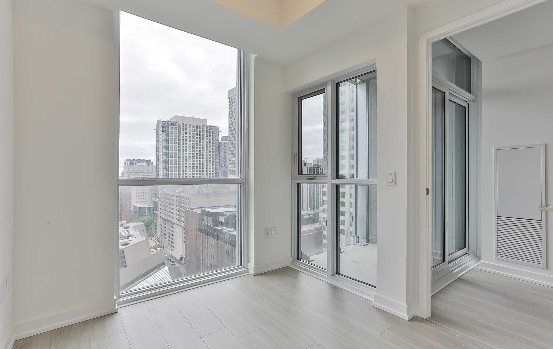 1 Yorkville Ave, #1611