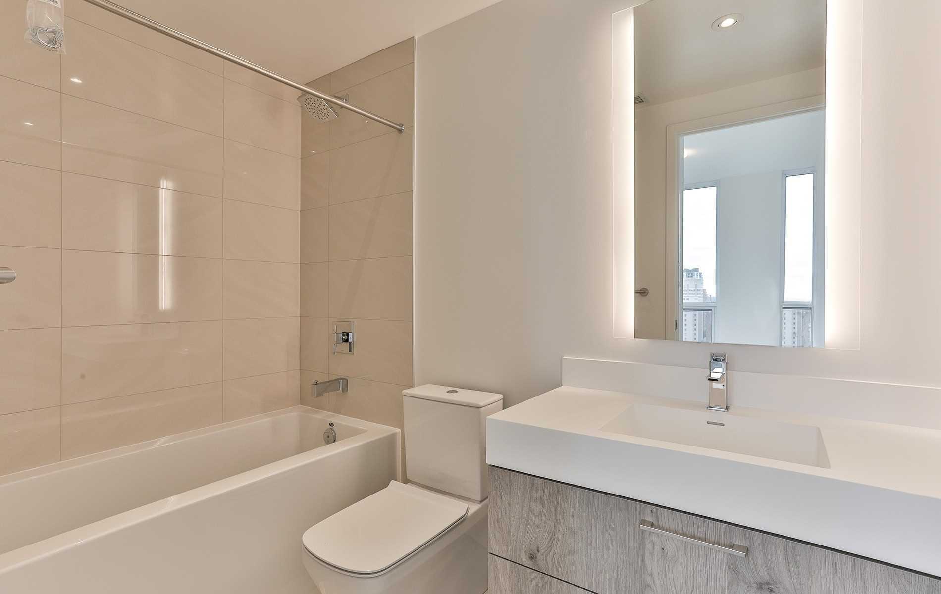 1 Yorkville Ave, #1611