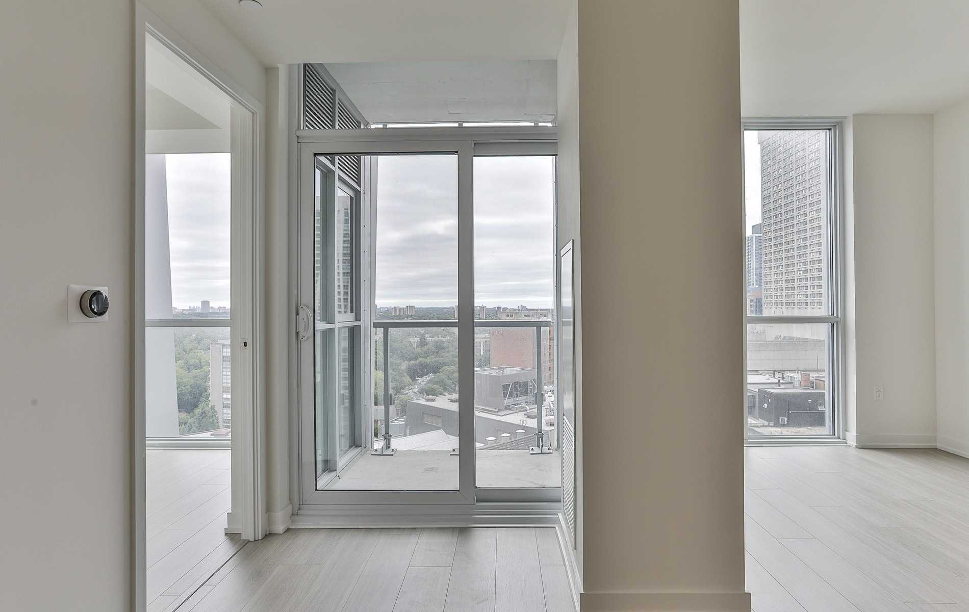 1 Yorkville Ave, #1611