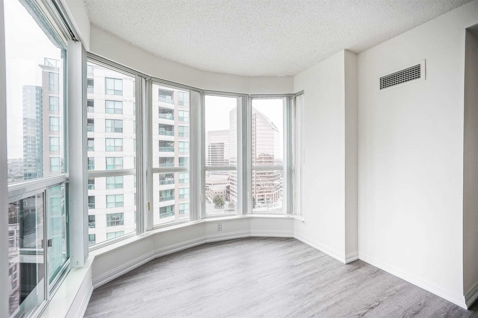 23 Lorraine Dr, #2112