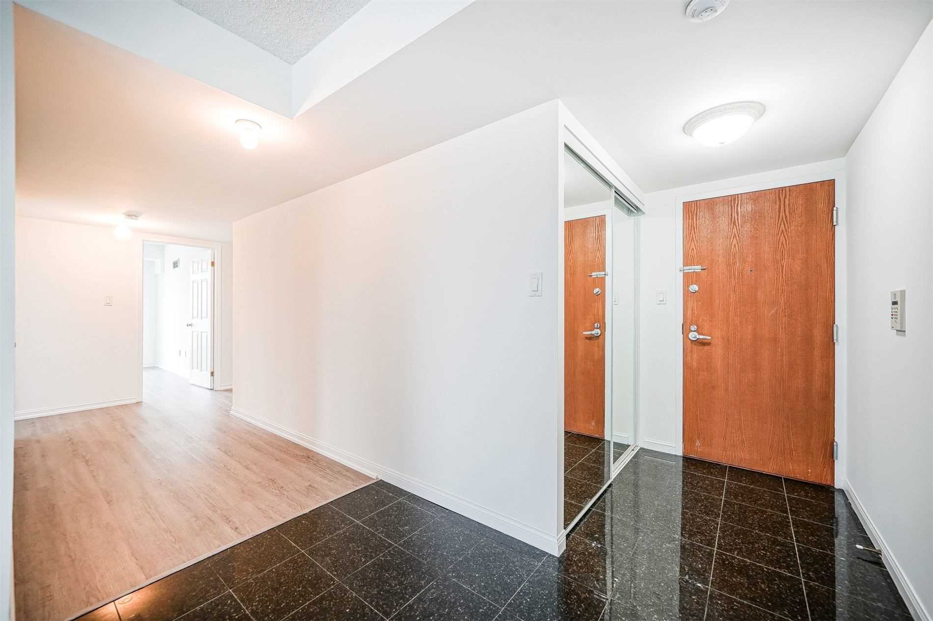 23 Lorraine Dr, #2112