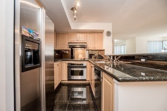 23 Lorraine Dr, #2112