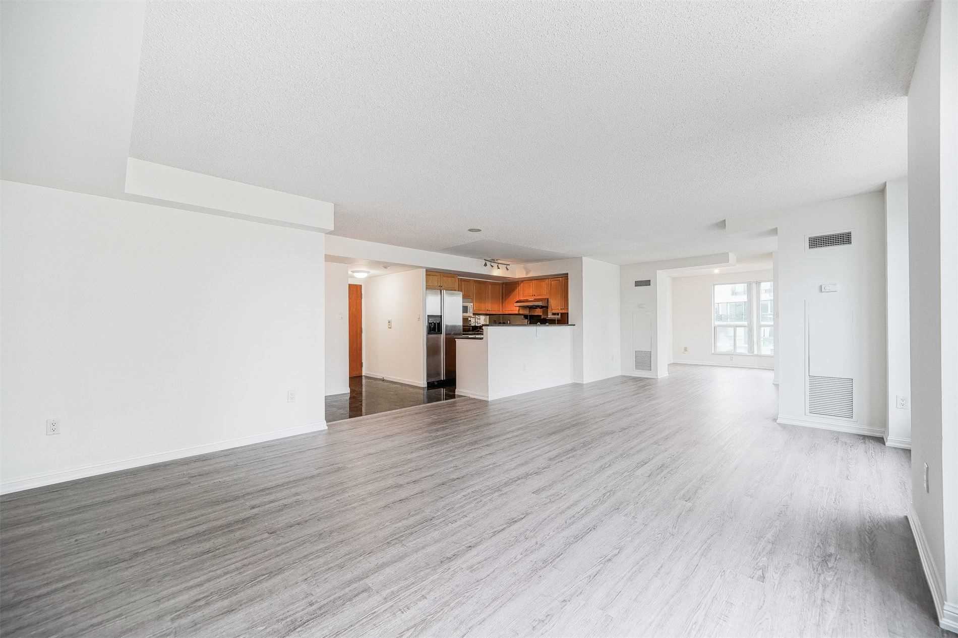 23 Lorraine Dr, #2112