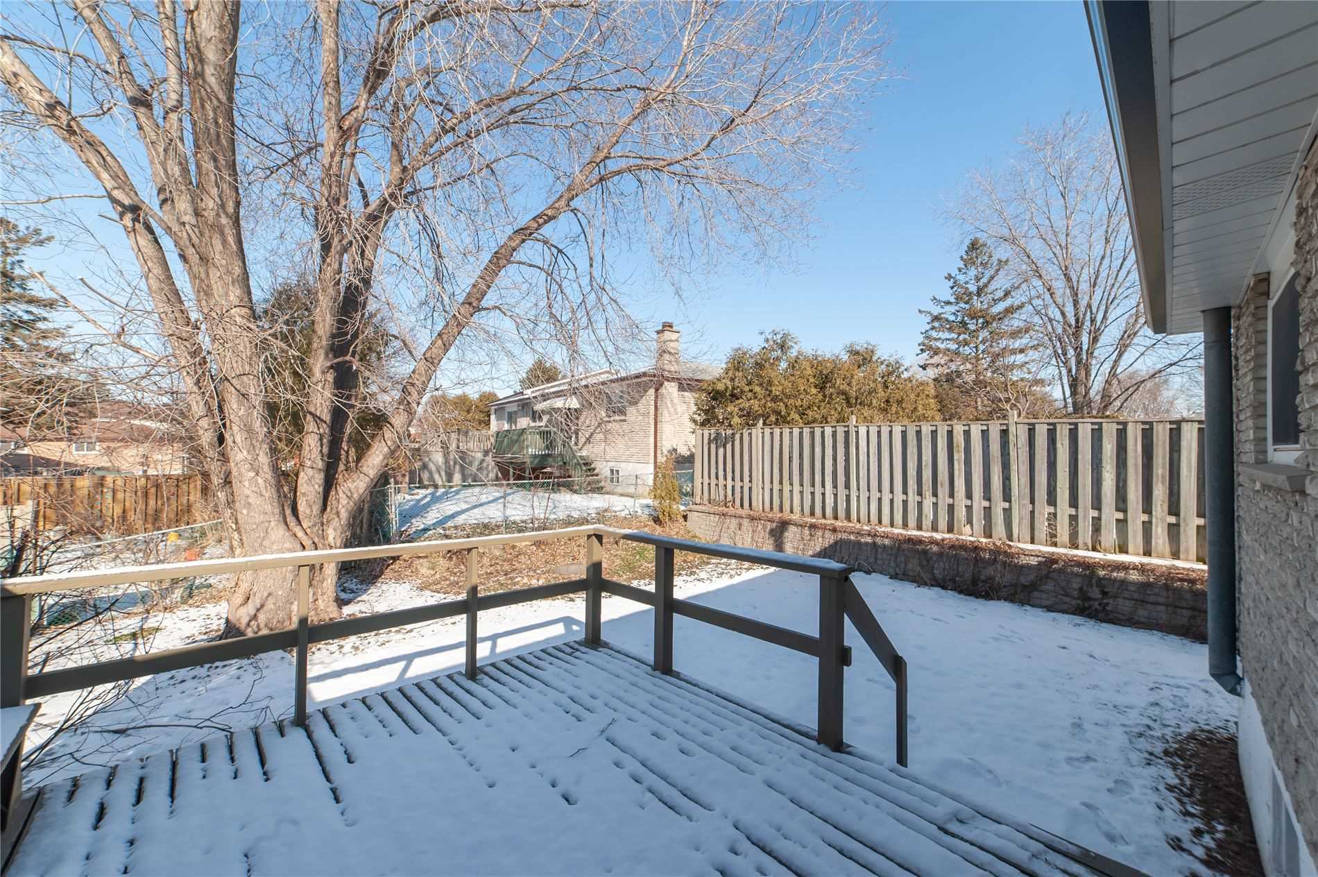 87 Sexton Cres