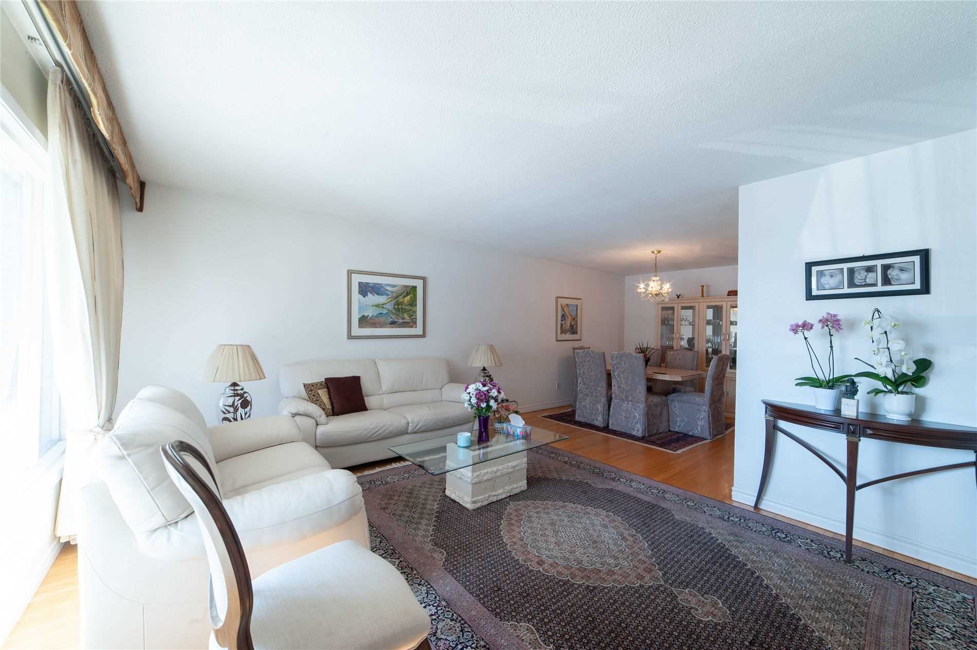 87 Sexton Cres