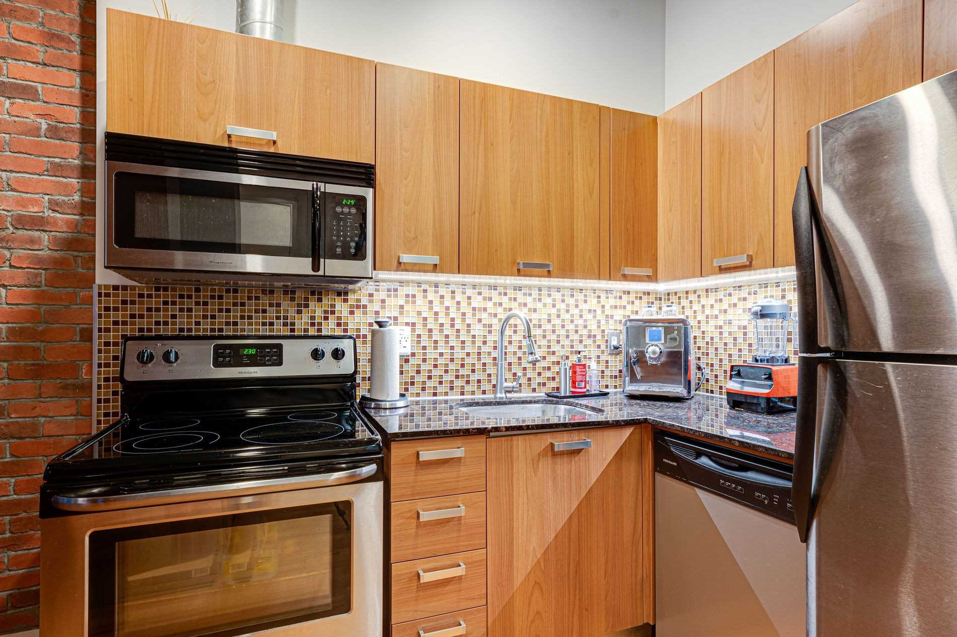 43 Hanna Ave, #336