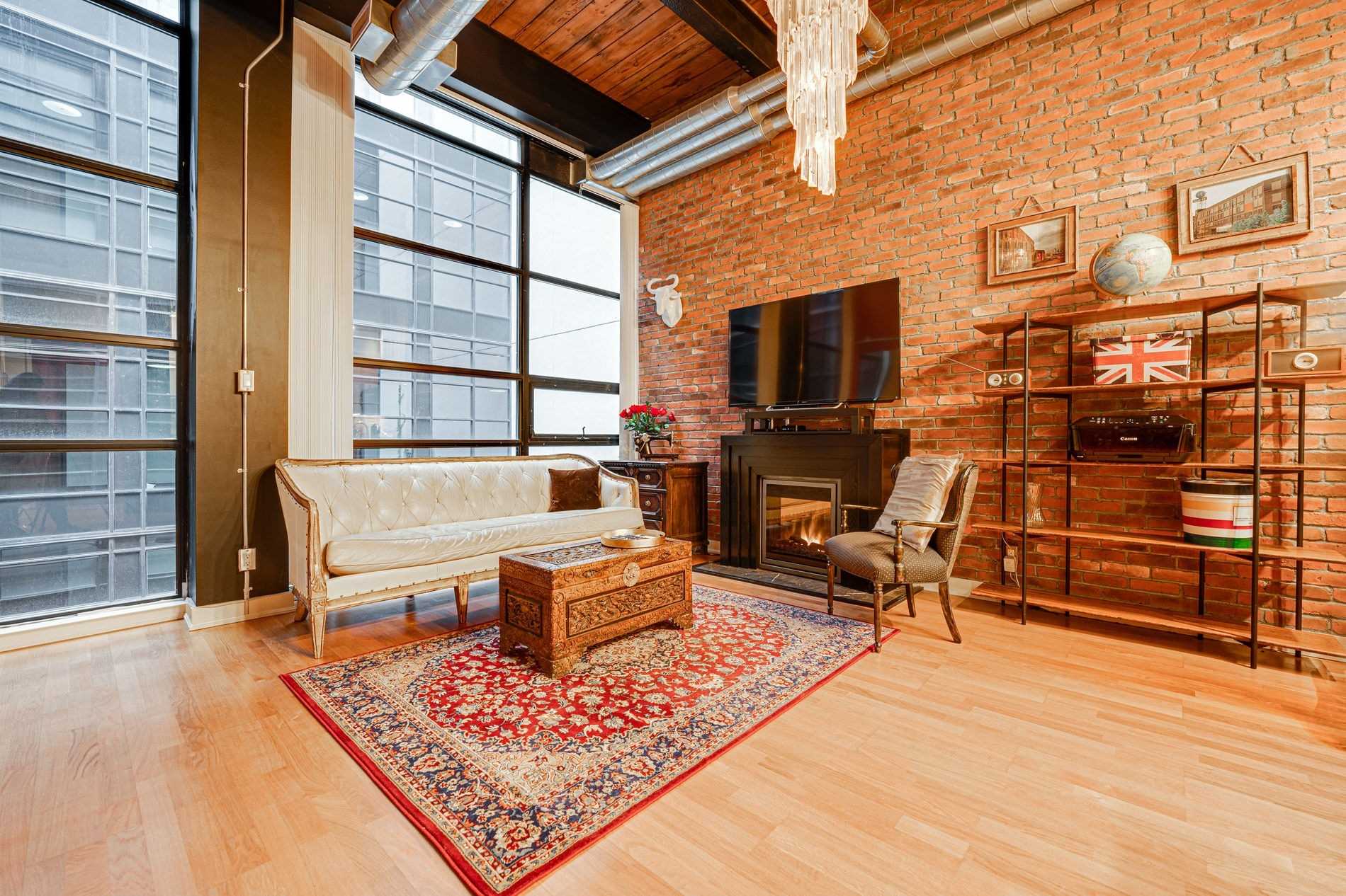 43 Hanna Ave, #336