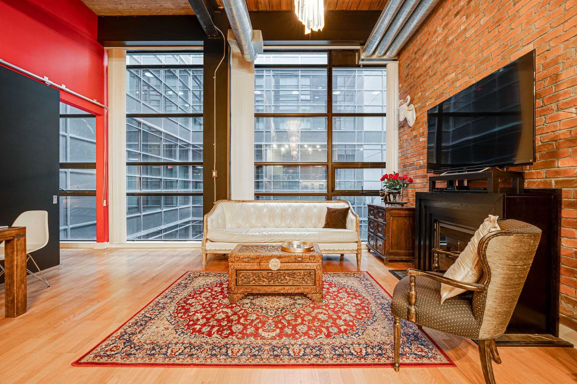 43 Hanna Ave, #336