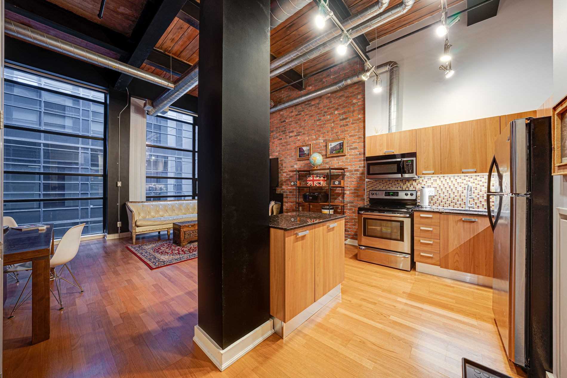 43 Hanna Ave, #336